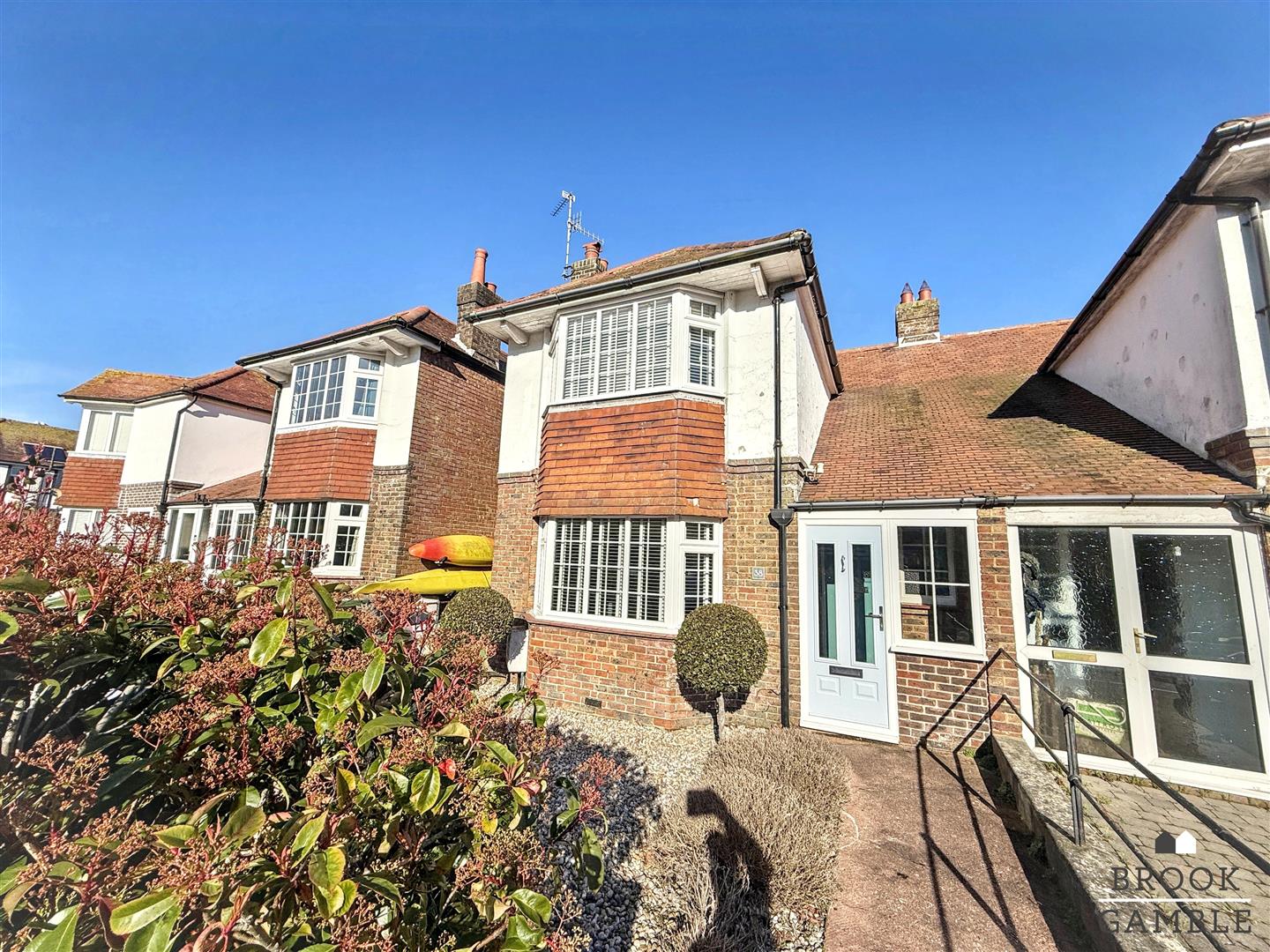 3 Bedroom House. Longland Road in Eastbourne, East Sussex 21